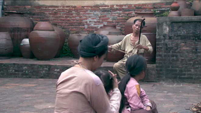 Bên cạnh hủ tục đáng bài trừ, Thương nhớ ở ai còn có những tư tưởng nên được gìn giữ